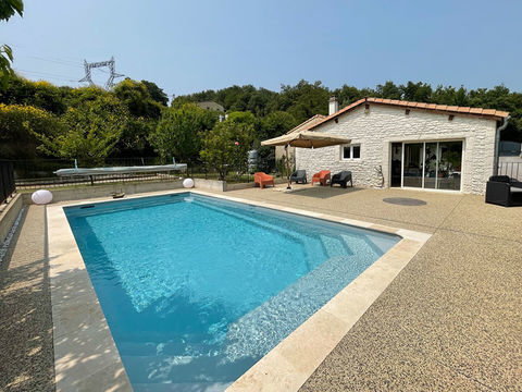   Coup de coeur en Ard�che : Villa de charme avec piscine et jardin d'exception � Baix Maison - 5 pi�ce(s) - 130 m�