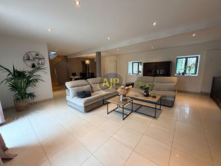  Maison � vendre 8 pi�ces 209 m�