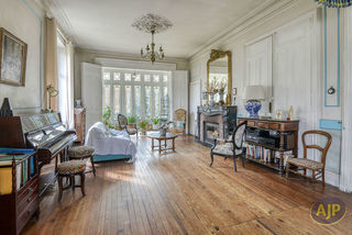  Maison � vendre 15 + pi�ces 475 m�