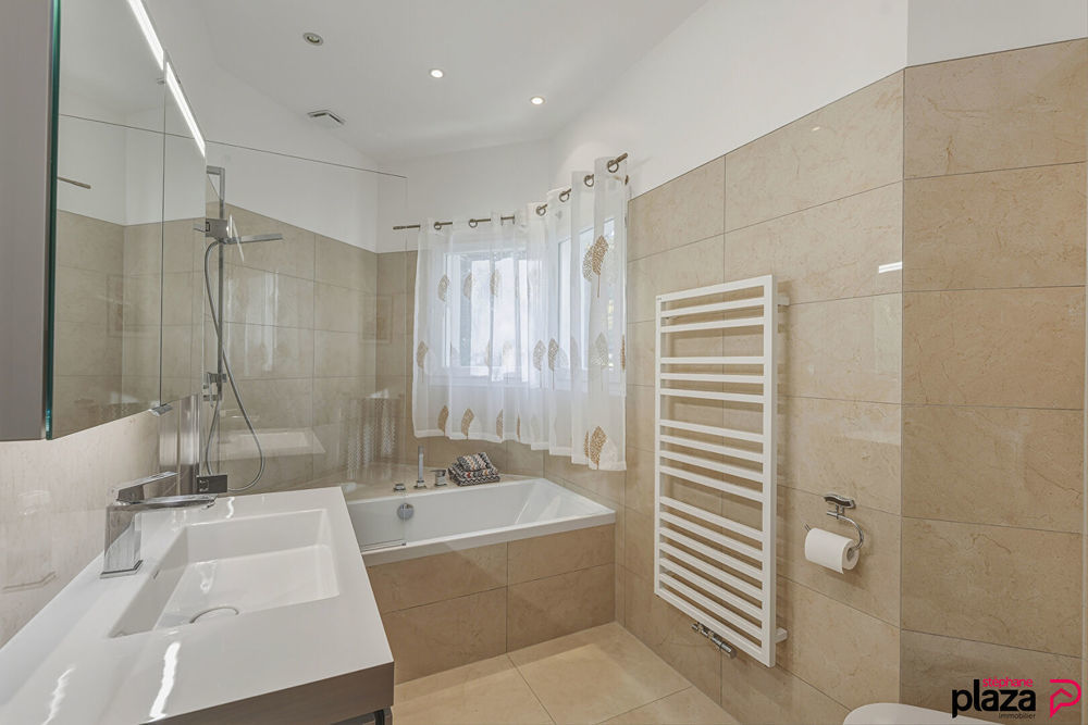 � vendre  Maison �chenevex (01170)