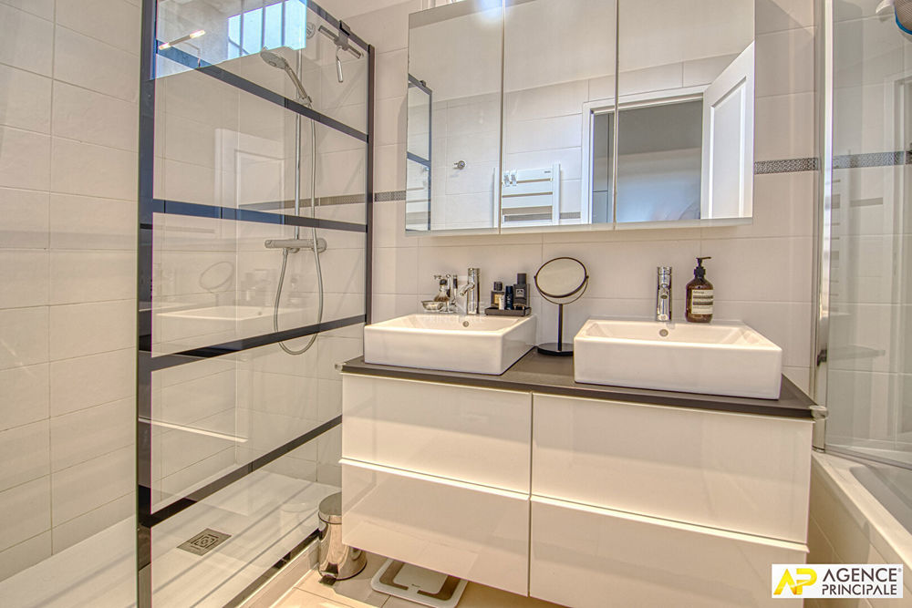 � vendre  Appartement Versailles (78000)