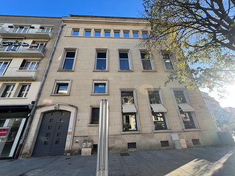 LOCAL COMMERCIAL 1584 14000 Caen