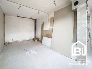  Immeuble � vendre 10 pi�ces 170 m�