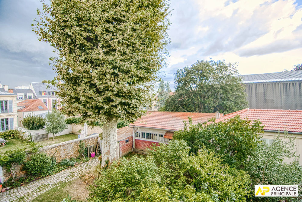 � vendre  Appartement Versailles (78000)
