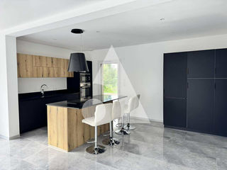  Maison 5 pi�ces 145 m� Neufchateau