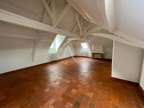   A LOUER FENEU Tr�s bel appt R�nov� de Type 3 de 72 m2 au 2�me �tage Appartement - 3 pi�ce(s) - 72 m�