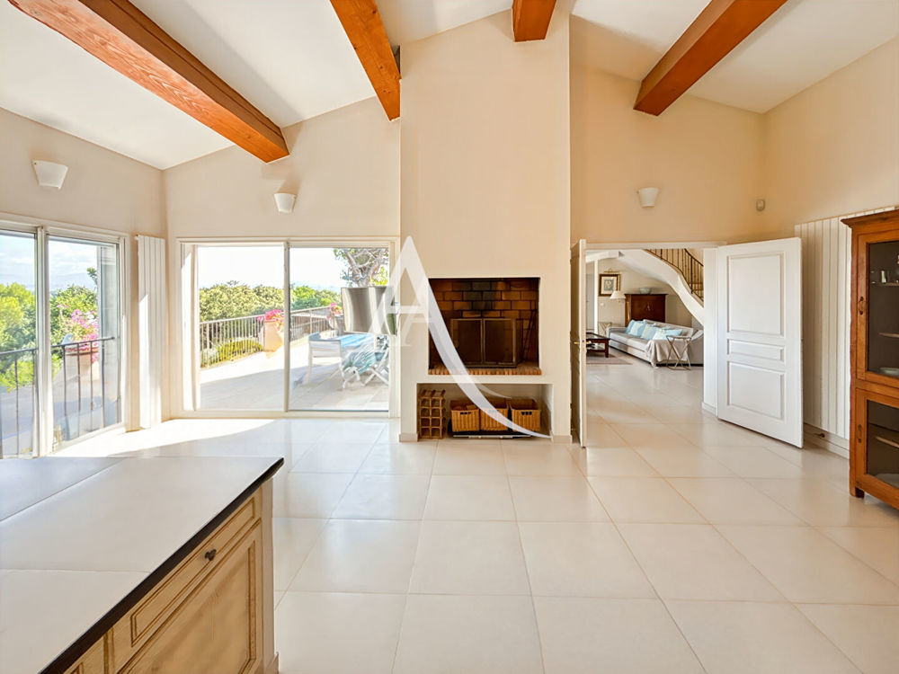 � vendre  Maison Antibes (06600)