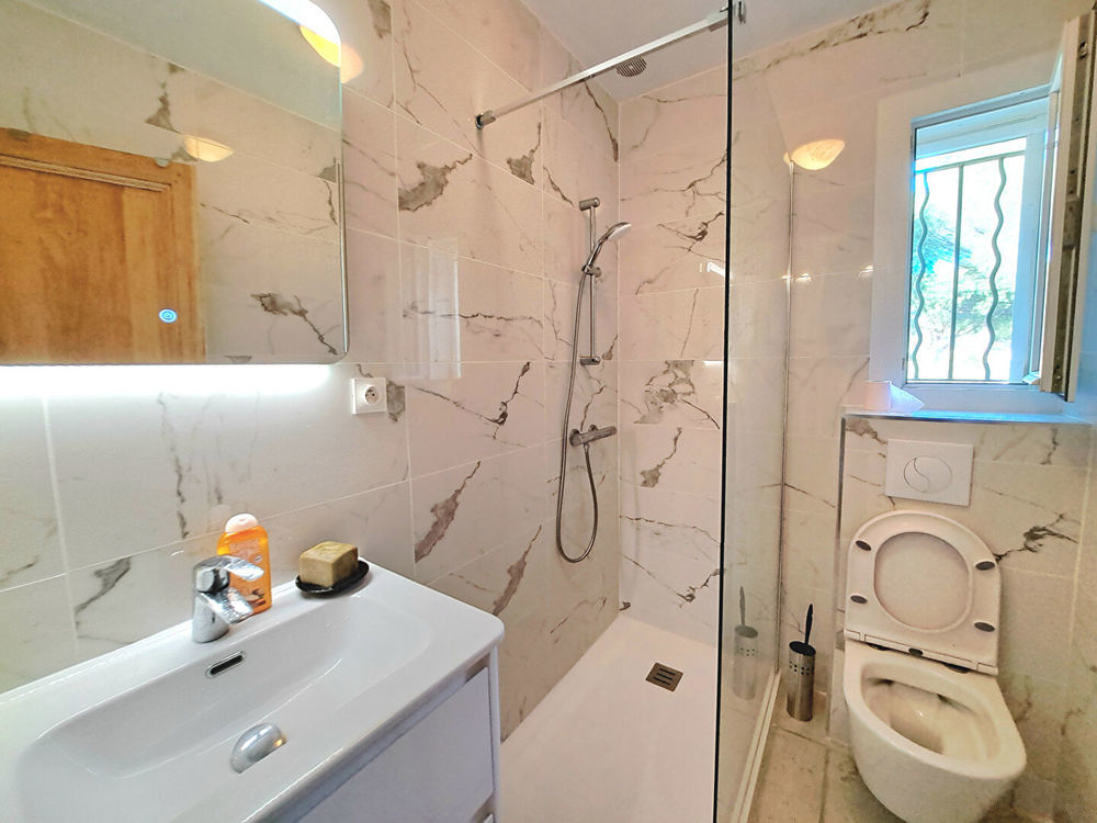 � vendre  Maison Saint-Rapha�l (83700)