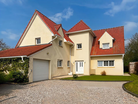   Maison 7 pi�ce(s) 187 m2 Maison - 7 pi�ce(s) - 187 m�