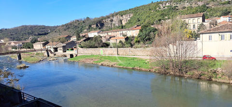   Appartement T2 avec terrasse et garage BEDARIEUX Appartement - 2 pi�ce(s) - 40 m�