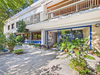  Maison � vendre 8 pi�ces 300 m�