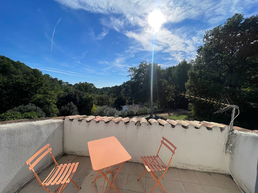 � vendre  Maison �guilles (13510)