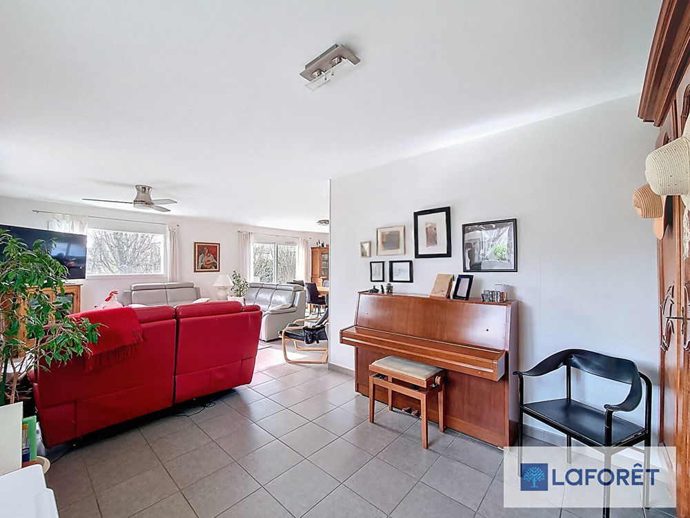 � vendre  Maison Thoiry (01710)