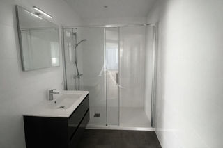  Appartement � louer 3 pi�ces 77 m�