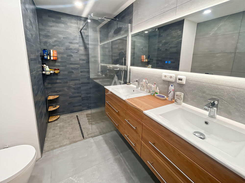 � vendre  Appartement Cannes (06400)