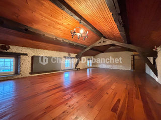  Appartement � louer 5 pi�ces 109 m�