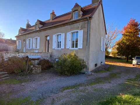   AUXY - Maison de village de 141 m� hab. (3 chambres) avec d�pendance et garage. Maison - 5 pi�ce(s) - 141 m�