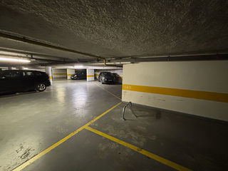  Parking / Garage � louer 