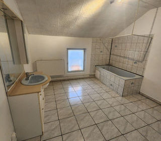  Appartement � louer 4 pi�ces 77 m�