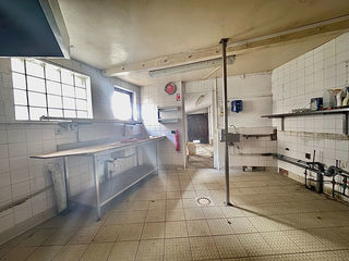  Immeuble � vendre 8 pi�ces 304 m�