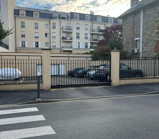  Parking / Garage � louer 