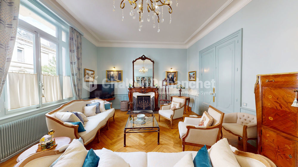 � vendre  Villa Roanne (42300)