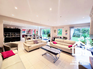  Maison � vendre 6 pi�ces 200 m�