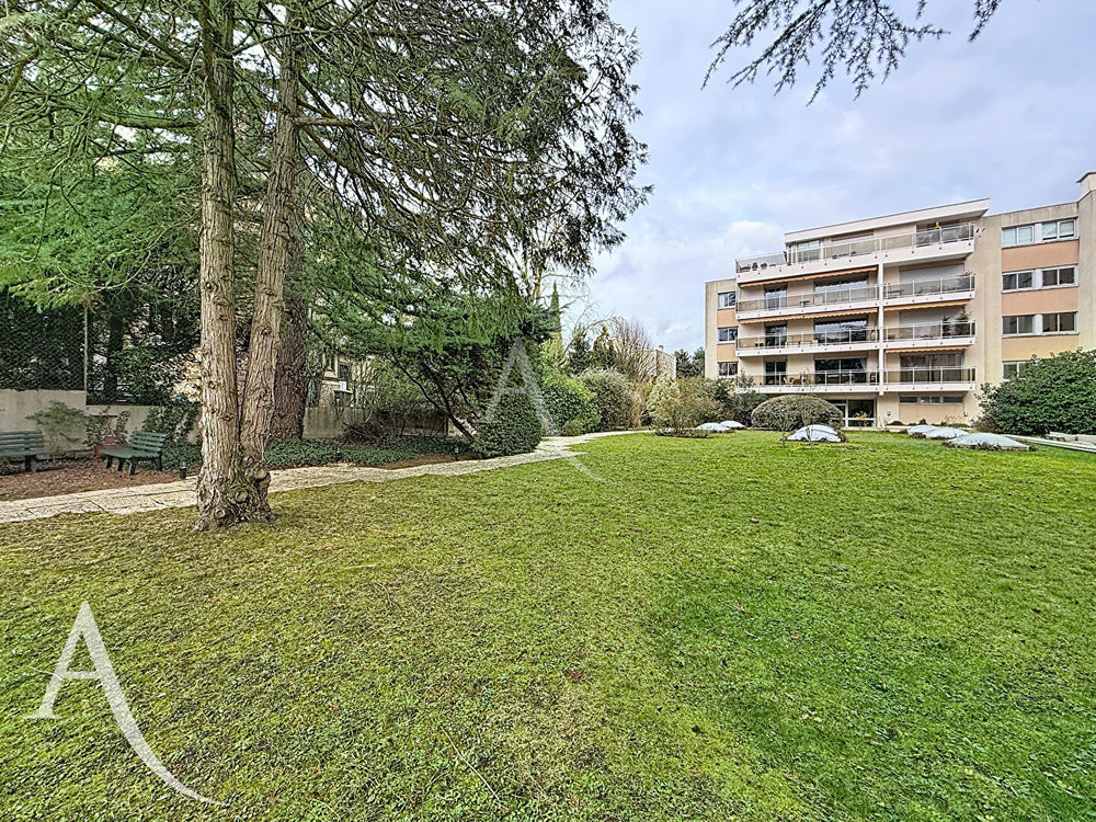� vendre  Appartement Garches (92380)