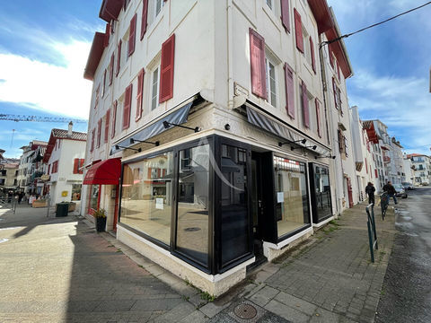 Local Commercial 32 m&sup2; Centre ville Saint Jean de Luz 2500 64500 Saint jean de luz