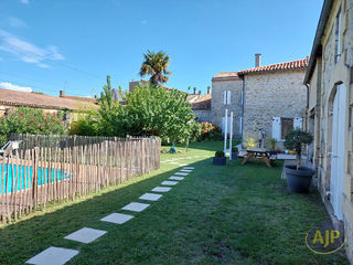  Villa � vendre 12 pi�ces 323 m�