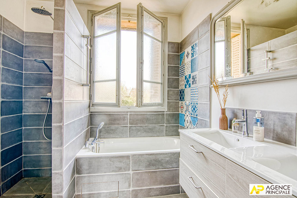 � vendre  Maison Versailles (78000)