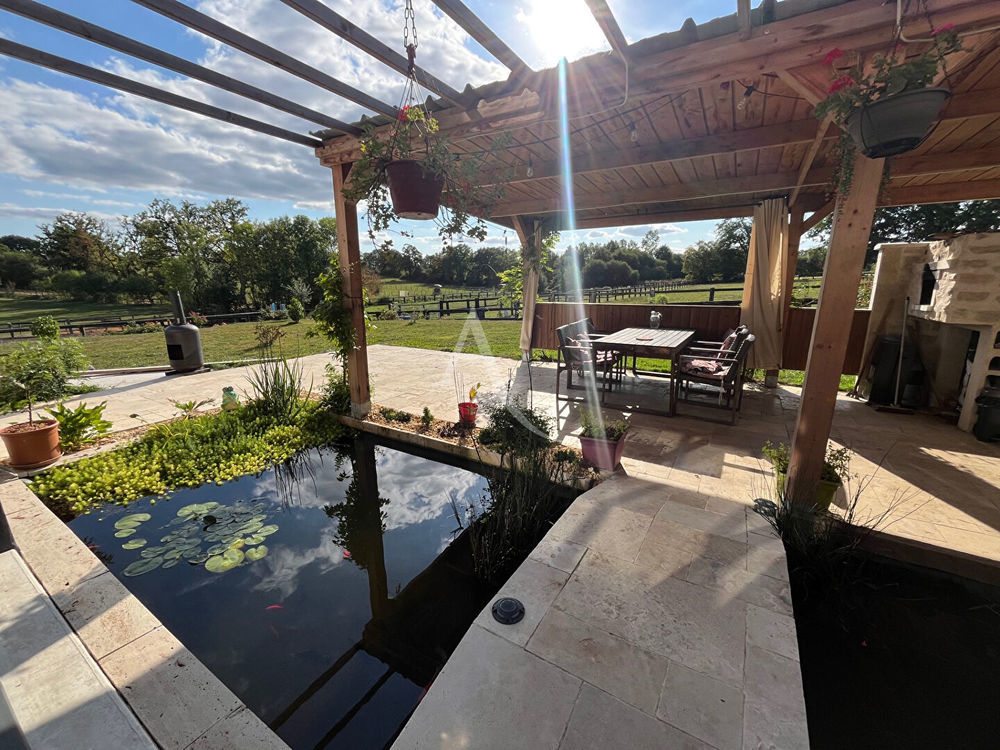 � vendre  Maison Saint-Ou�n-des-Toits (53410)