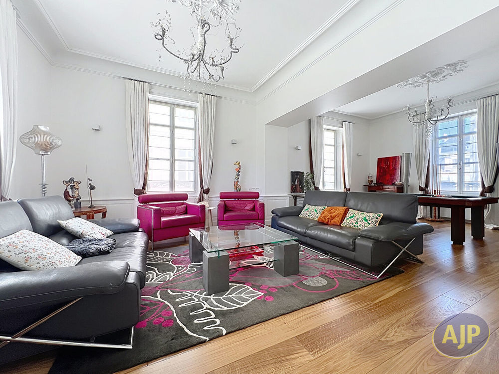 � vendre  Villa La Roche-sur-Yon (85000)