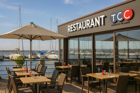 Les murs et le fond, pour ce restaurant dans une station baln&eacute;aire de 1er choix 397750 83980 Le lavandou