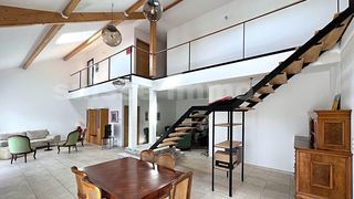  Maison � vendre 9 pi�ces 275 m�