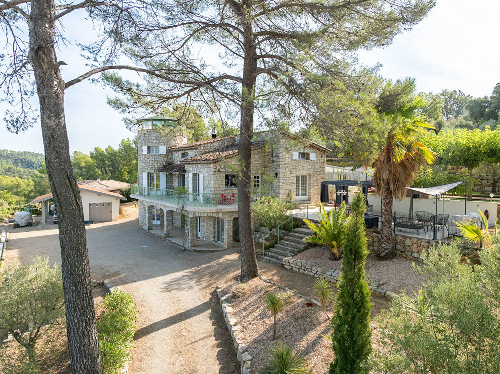 � vendre  Maison Trans-en-Provence (83720)