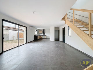  Maison � vendre 5 pi�ces 114 m�