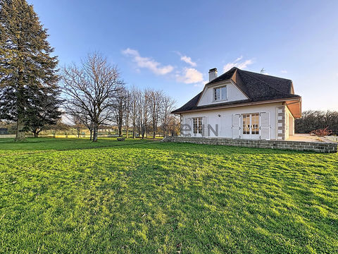   Propri�t� rare conjuguant maison familiale et ancienne grange � seulement 15 minutes de Limoges Maison - 10 pi�ce(s) - 223 m�