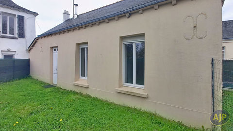   ISSE : CENTRE BOURG - PLAIN-PIED 55 M� Maison - 3 pi�ce(s) - 55 m�