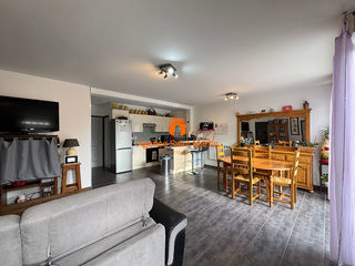  Immeuble � vendre 9 pi�ces 180 m�