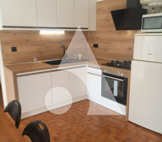  Immeuble � vendre 9 pi�ces 151 m�