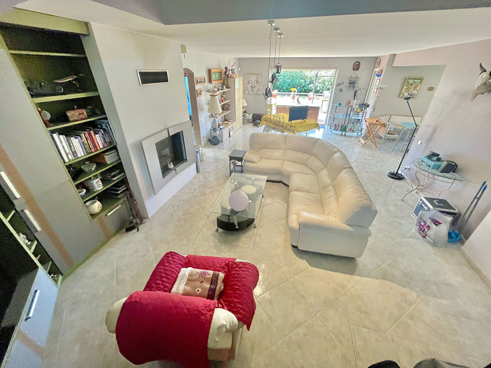 � vendre  Maison Saint-Rapha�l (83700)