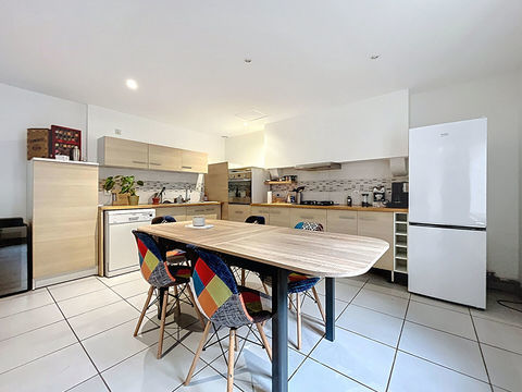   Appartement Querrien 3 pi�ces - 2 chambres - 70 m� Appartement - 3 pi�ce(s) - 70 m�