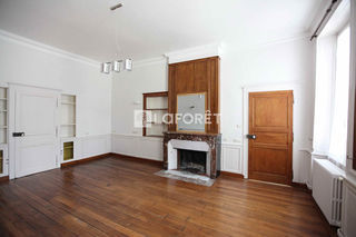  Appartement � louer 5 pi�ces 165 m�