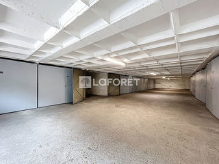  Parking / Garage � louer 