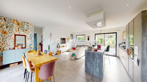   Maison Saint Martin D' Estreaux 4 chambres 158 m2 sur 1021 m� de terrain Maison - 5 pi�ce(s) - 158 m�