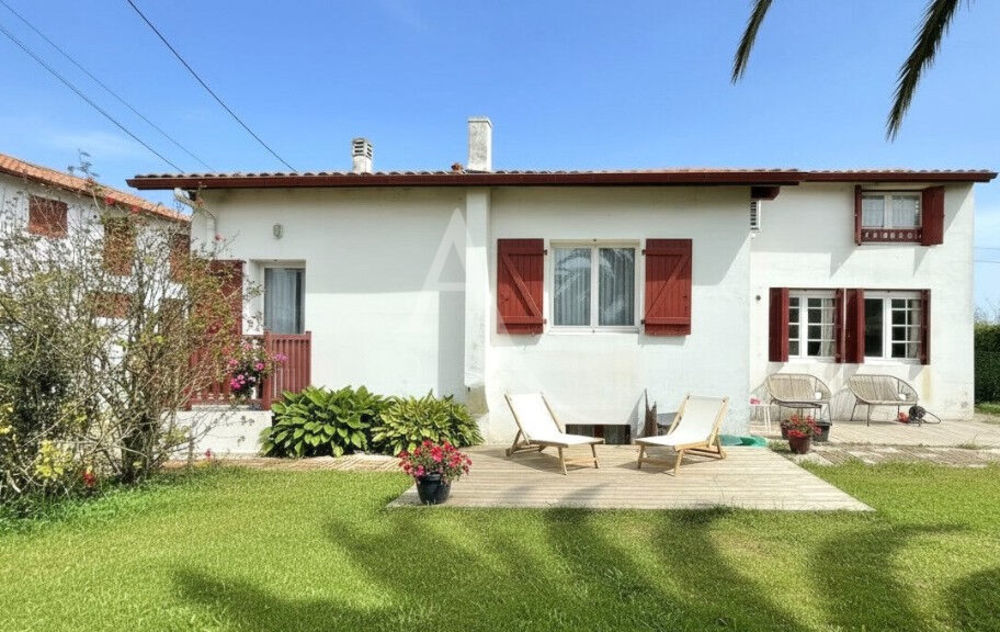 � vendre  Maison Gu�thary (64210)