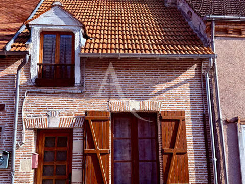   P�pite de Caract�re au Coeur Historique de La Fert� Saint Aubin ! Maison - 3 pi�ce(s) - 63 m�