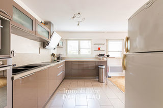  Appartement � louer 5 pi�ces 133 m�