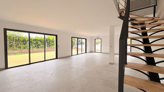  Maison � vendre 6 pi�ces 203 m�